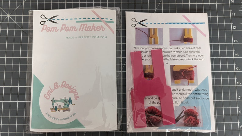 Pom Pom Maker- Make your own Pom Pom's in a variety of sizes- Sewing and Craft Embellishment