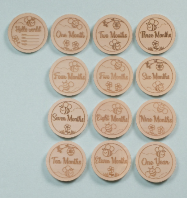 Wooden Baby Milestone Discs Set of 13 – 12cm Newborn to 1 Year Engraved Keepsake